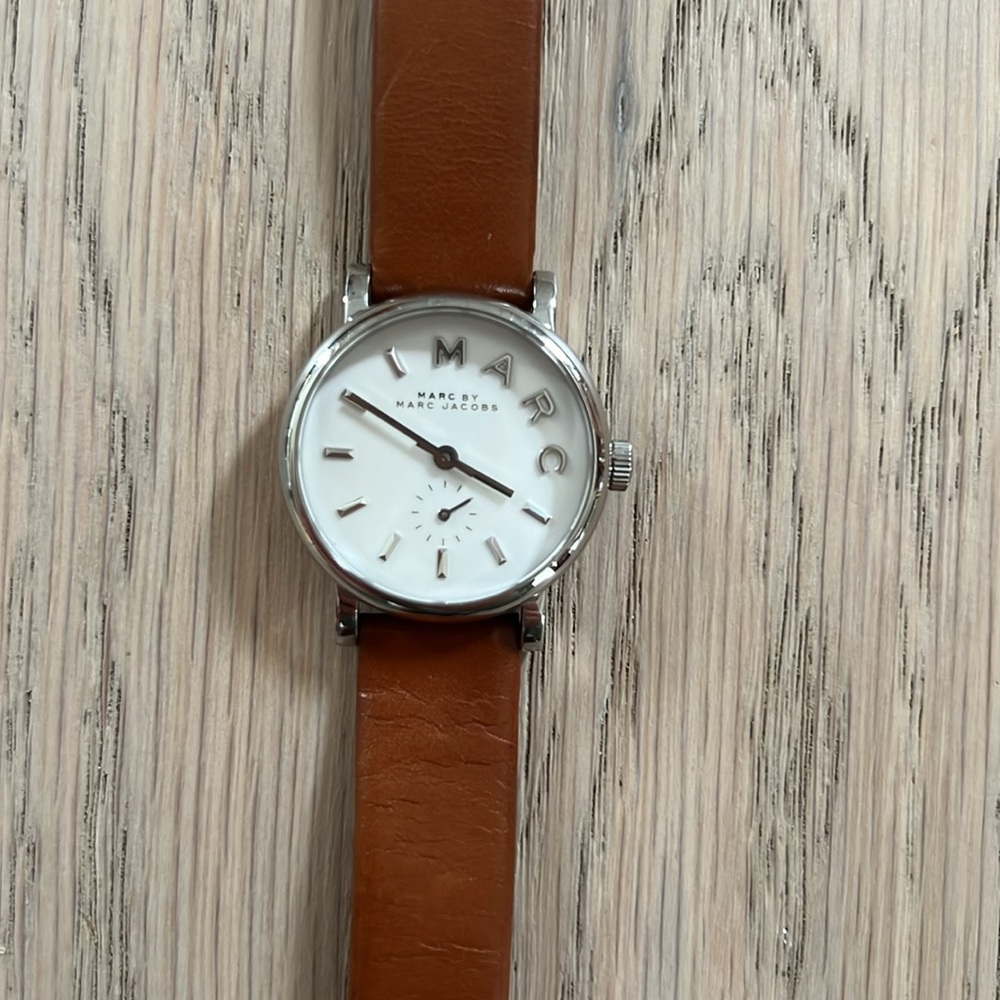 Marc Jacobs MBM1270 - Brown Leather